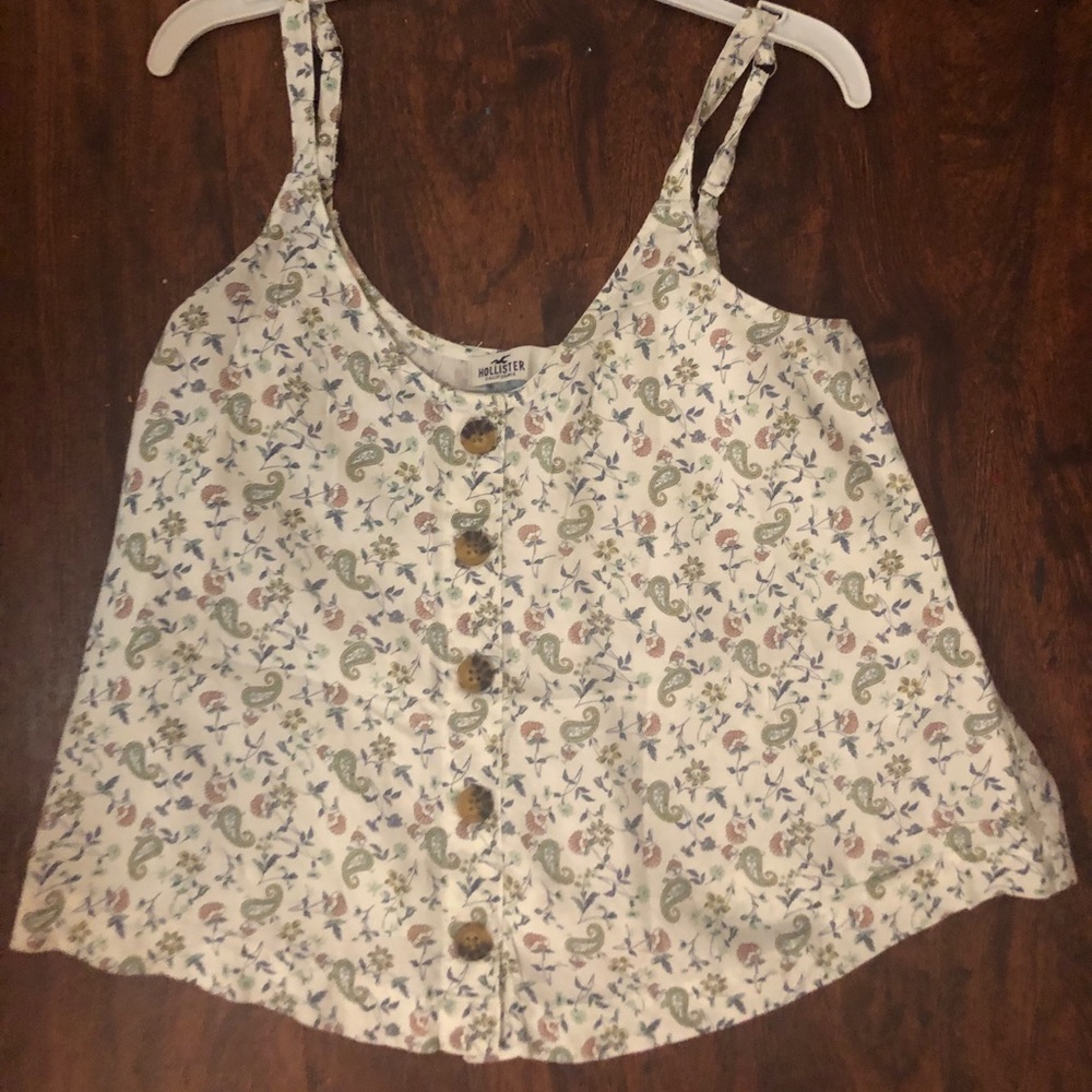 Hollister top